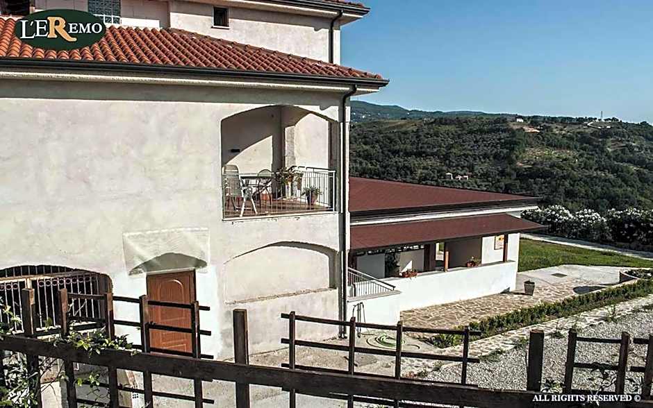 L'Eremo Country House