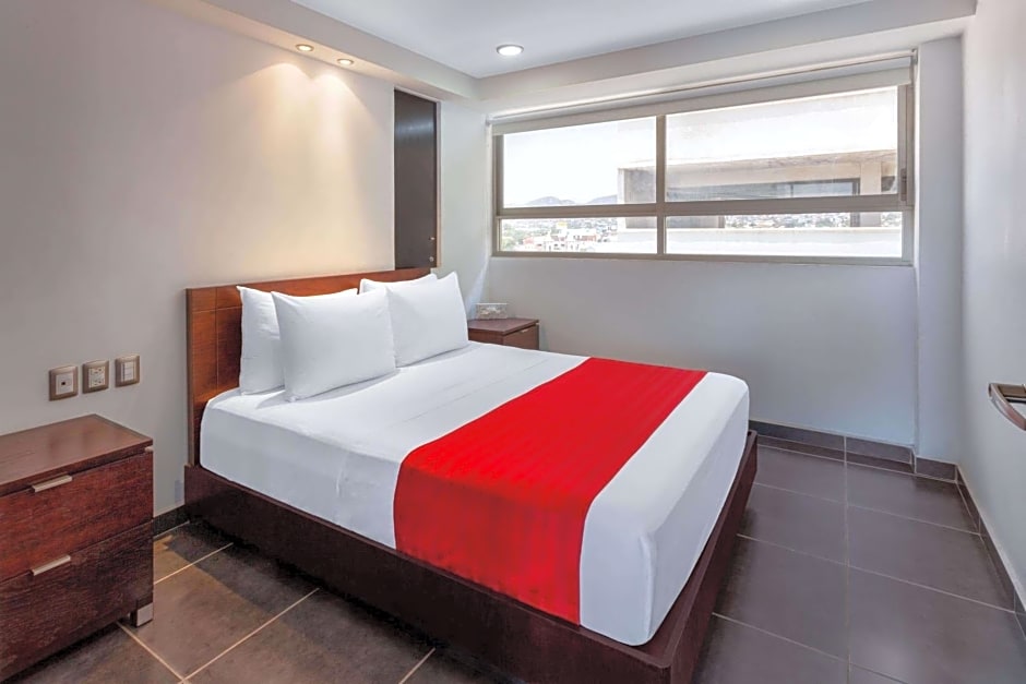 Ramada by Wyndham Acapulco Hotel & Suites