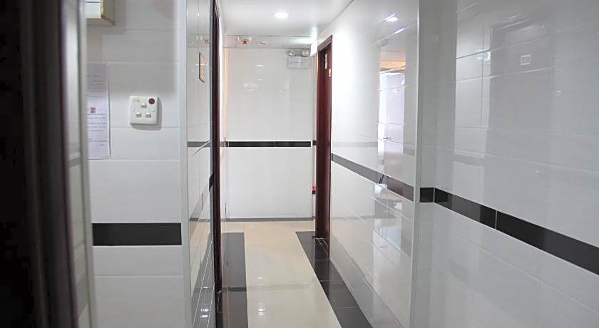 Pay-less Guesthouse (7/F-A9 )