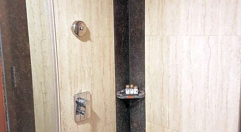 Country Inn & Suites by Radisson, Gurgaon Sector 12