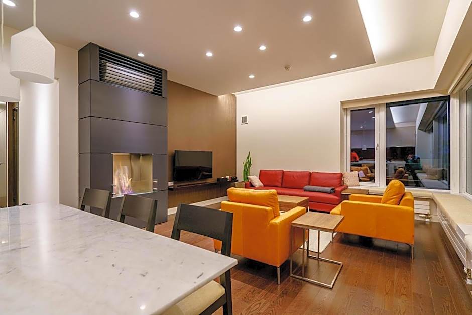 Mountain Side Hakuba