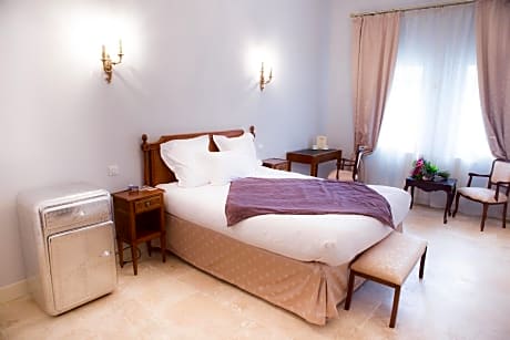 Deluxe Double Room with Castle View