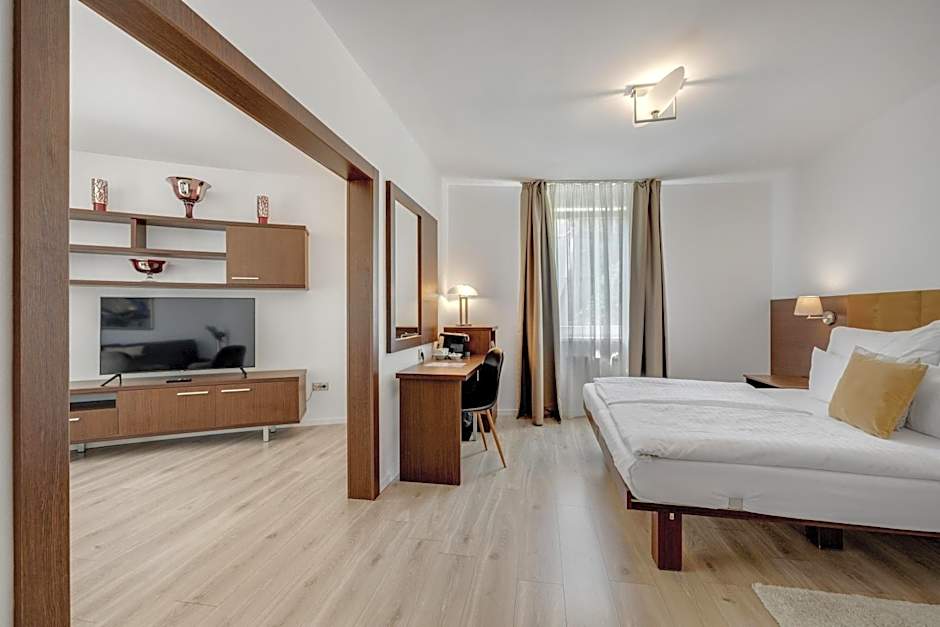 Hotel Antares