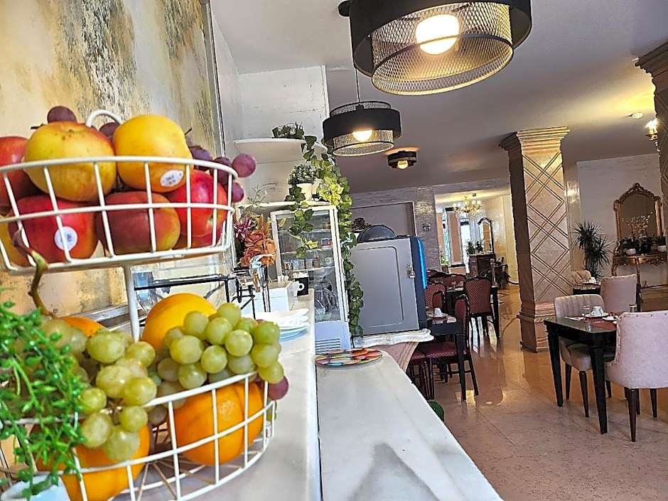 HOTEL ROYAL Paris Ivry