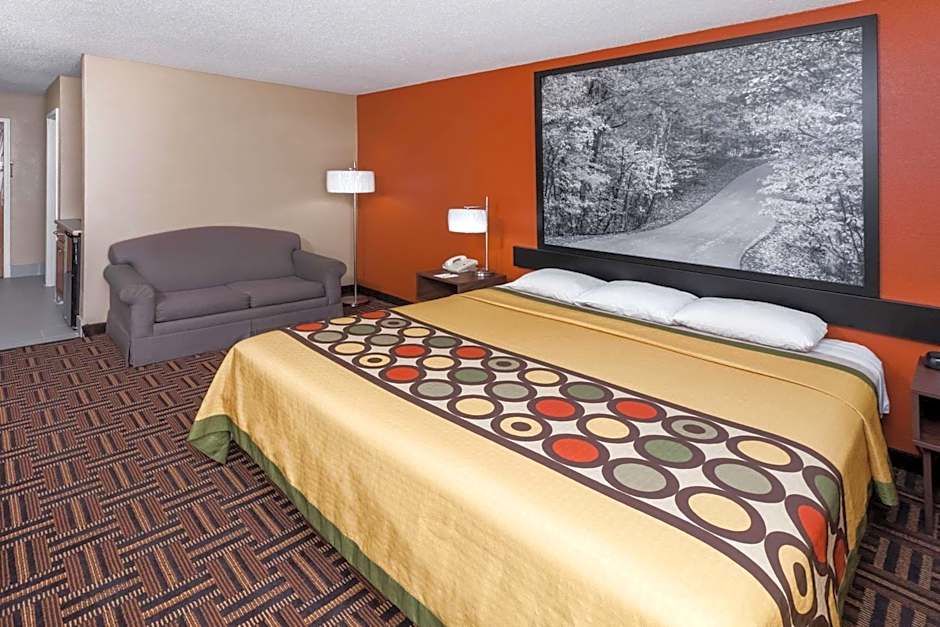 Super 8 by Wyndham Rochester
