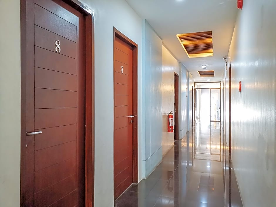 RedDoorz near Trade School Gensan