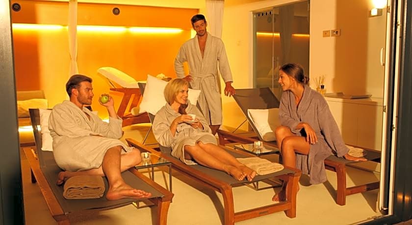 Boutique hotel - Sun House Banovci