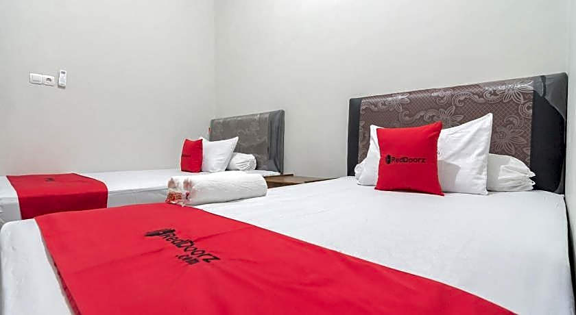 RedDoorz Syariah near Jalan Jakarta Samarinda