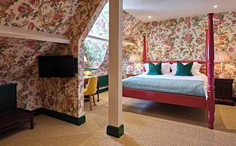 Junior Master Suite