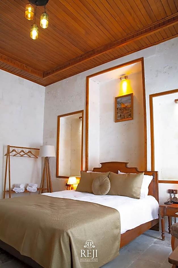 Reji Boutique Hotel