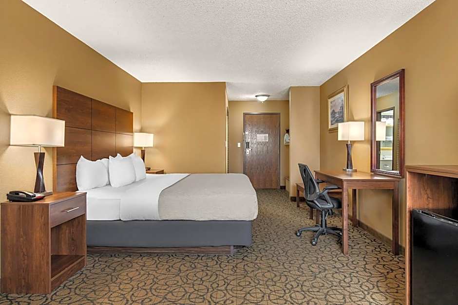 Quality Inn & Suites Manistique