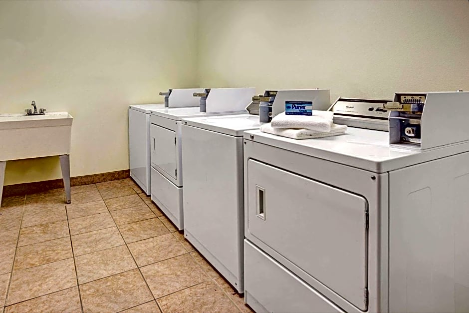 Microtel Inn & Suites By Wyndham Indianapolis Airport