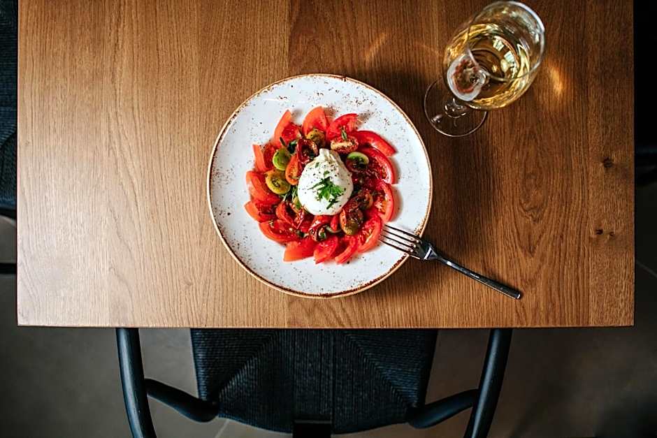 Napa Plaza Hotel (Adults Only)