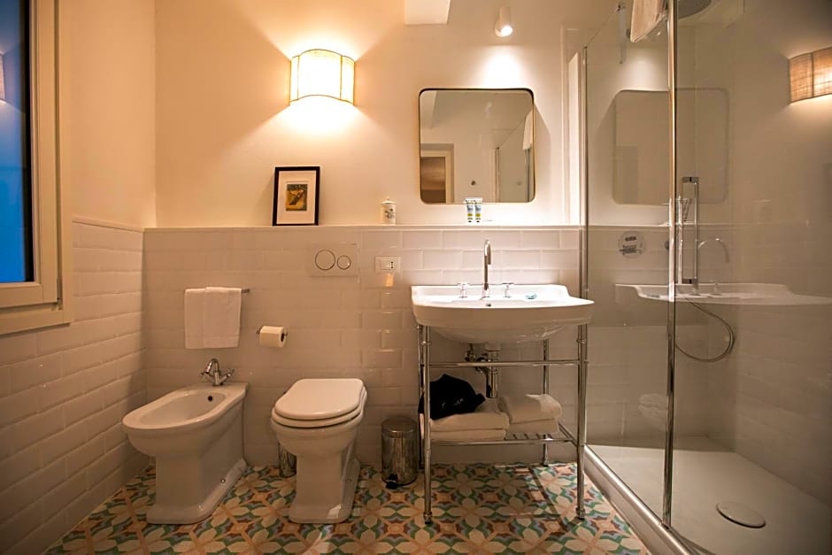 Lunaria Suites - Fyodor Dostoyevsky's house