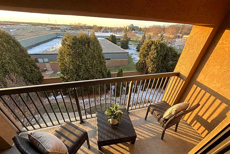 Country Inn & Suites by Radisson, Brown Deer - Milwaukee North