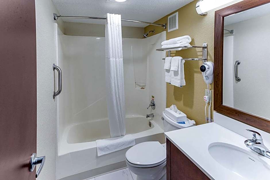 Quality Inn & Suites Plattsburgh