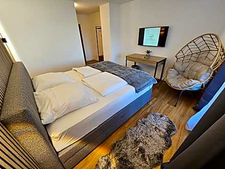 Superior Queen Room with Balcony