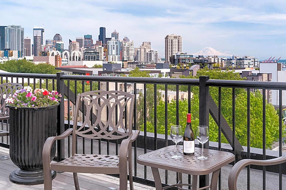 The Mediterranean Inn