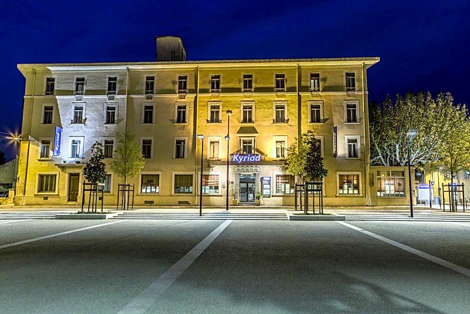 KYRIAD ORANGE Centre Ville - HOTEL RESTAURANT BAR - Galerie d'Art des Princes - Provence Alpes Côte d'Azur - France - Proche A7-A9 - exit21- Châteauneuf-du-Pape Avignon Bollene Nimes Valence - 24h-24h