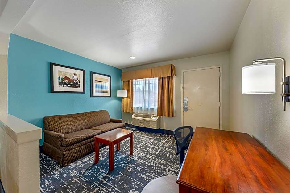 Best Western Regency Inn & Suites