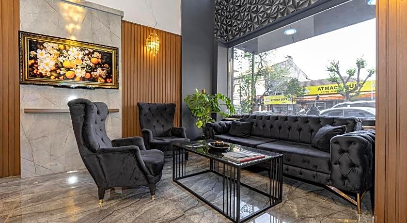LoyalCity Hotel
