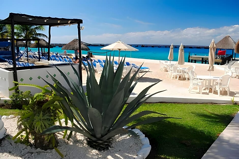 El Cid La Ceiba Beach Hotel