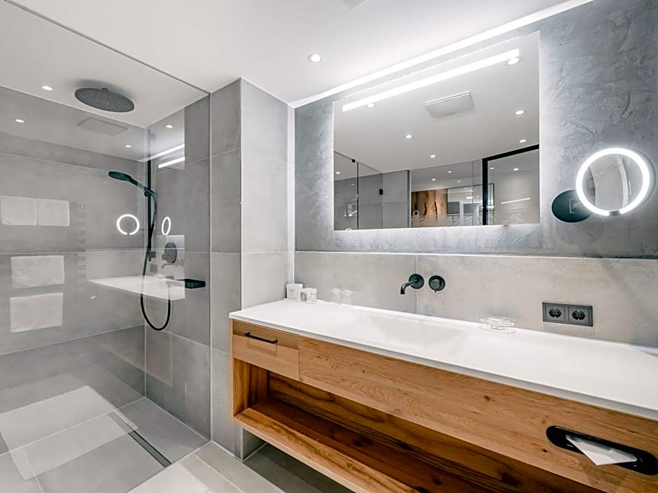 Gourmet & Wine Hotel Austria - 4 Sterne superior - Ski In Ski Out