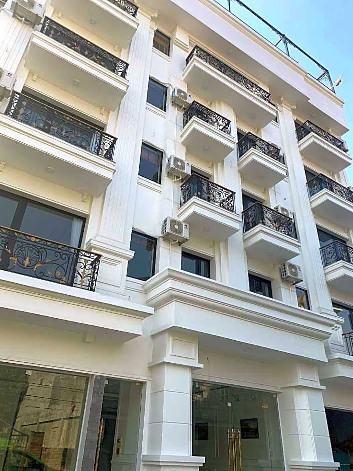 Paragon Noi Bai Hotel and Pool