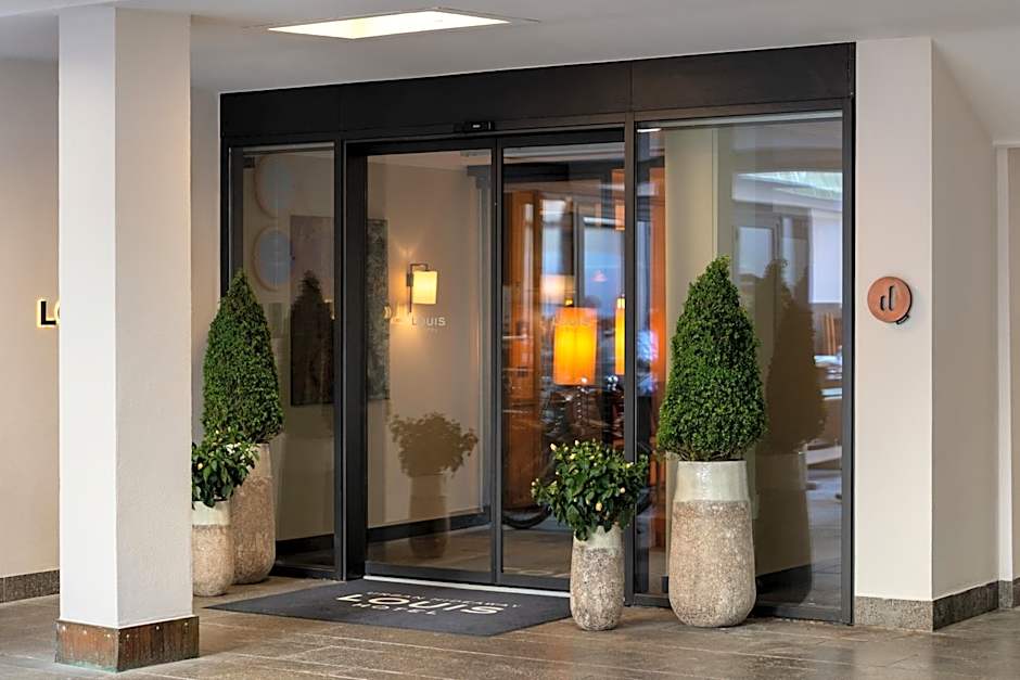 Louis Hotel