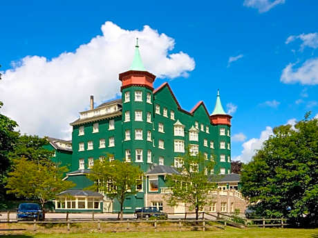 Metropole Hotel and Spa