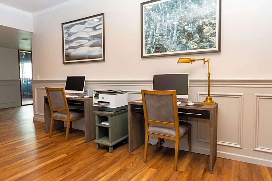 Best Western Pier Point Inn