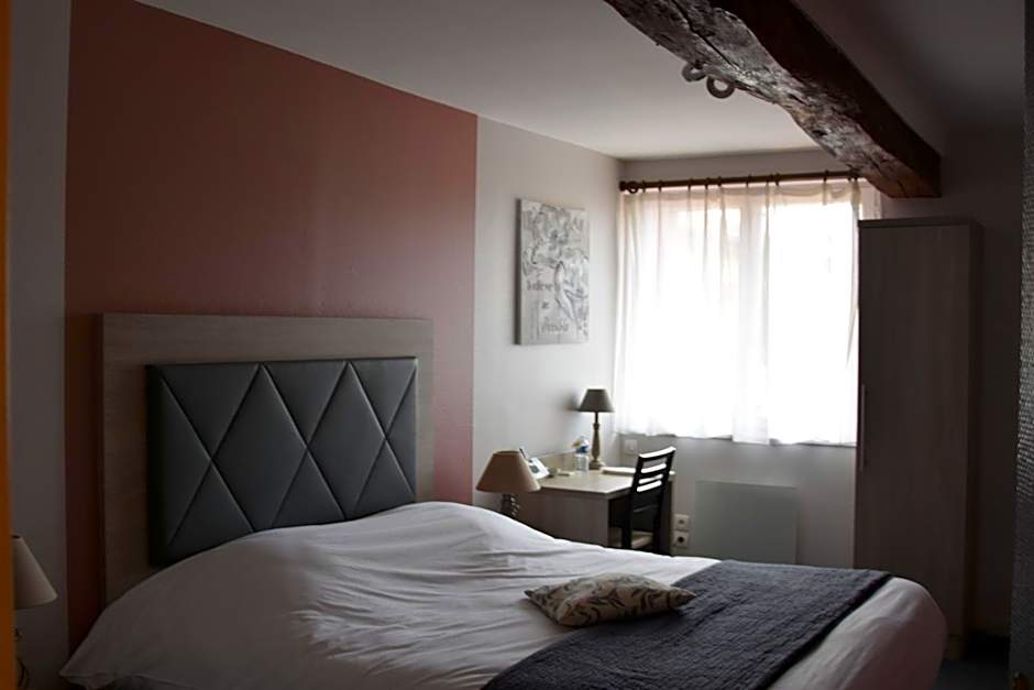 LOGIS Hotel Restaurant Auberge Du Cheval Blanc