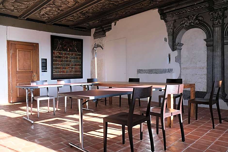 Schloss Burgdorf Youth Hostel