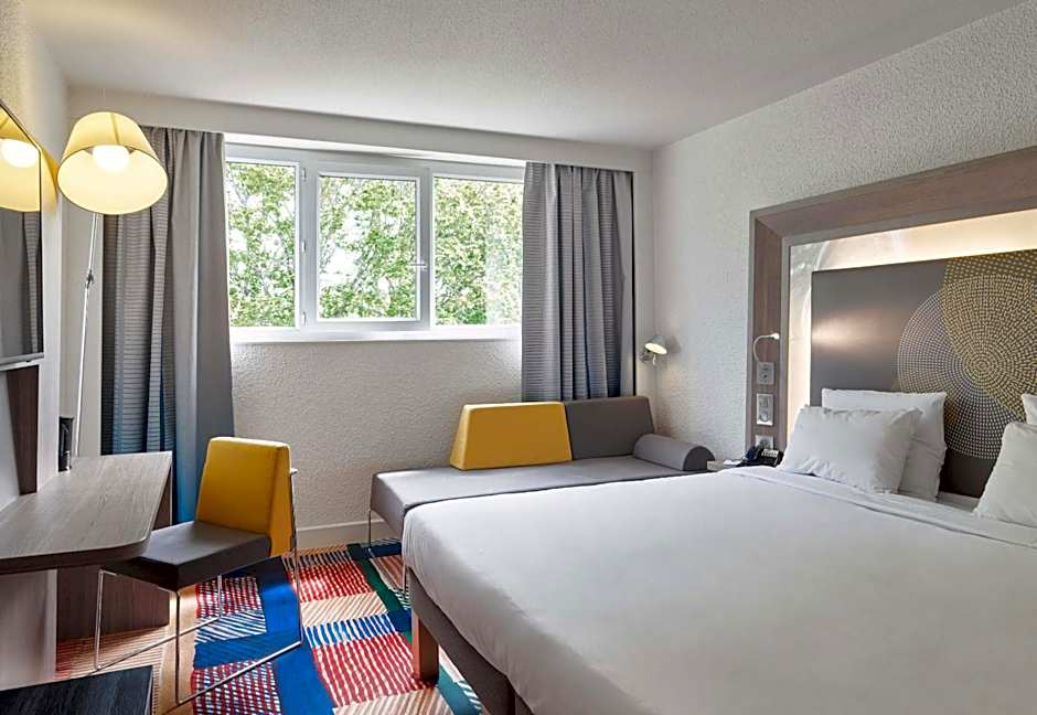 B&B HOTEL Cergy Port 4 étoiles