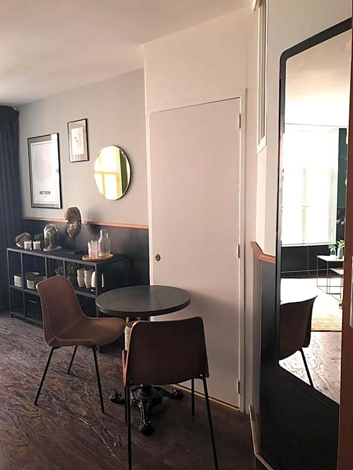 Amsterdam Red Light Bed & Breakfast