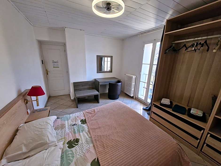 AUBERGE de SAINTE CROIX