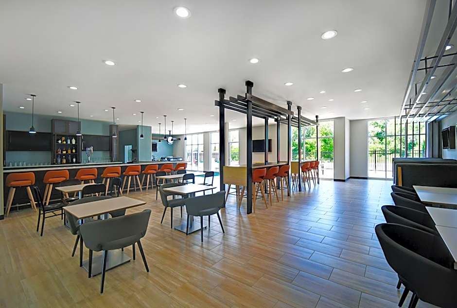 Holiday Inn Grand Rapids North By IHG