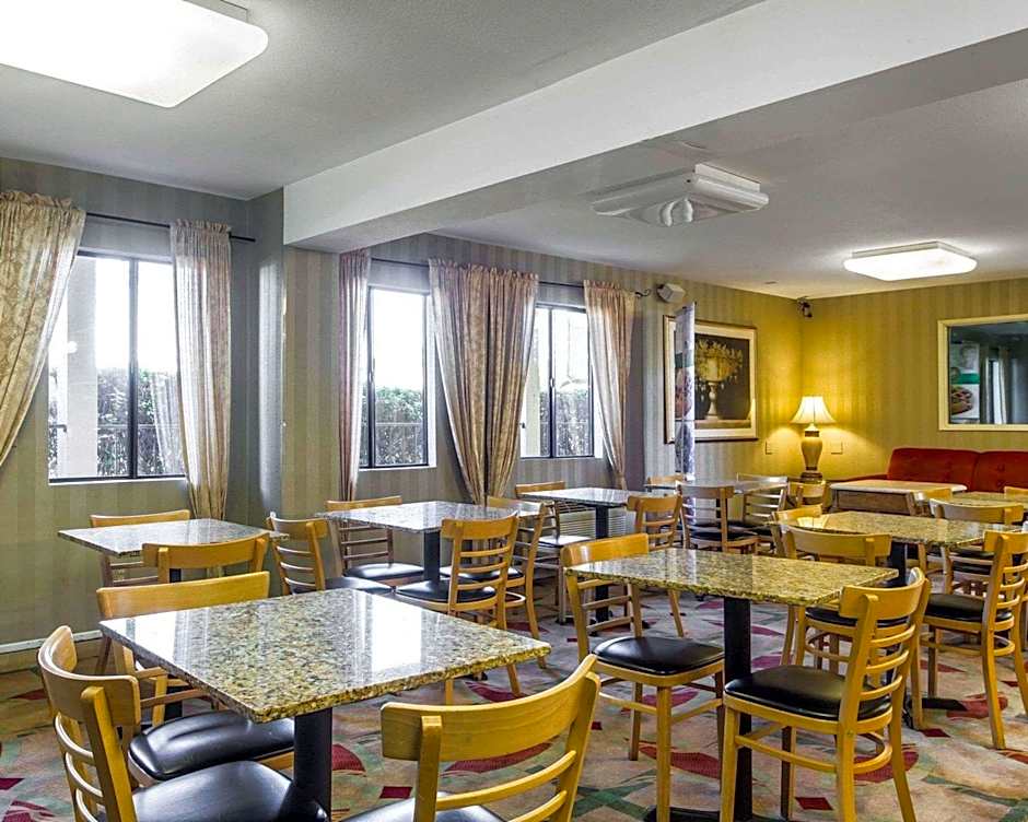 Quality Inn Oakland
