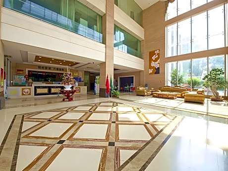 GreenTree Inn Zhenjiang Danyang Development Zone Municipal Government Business Hotel