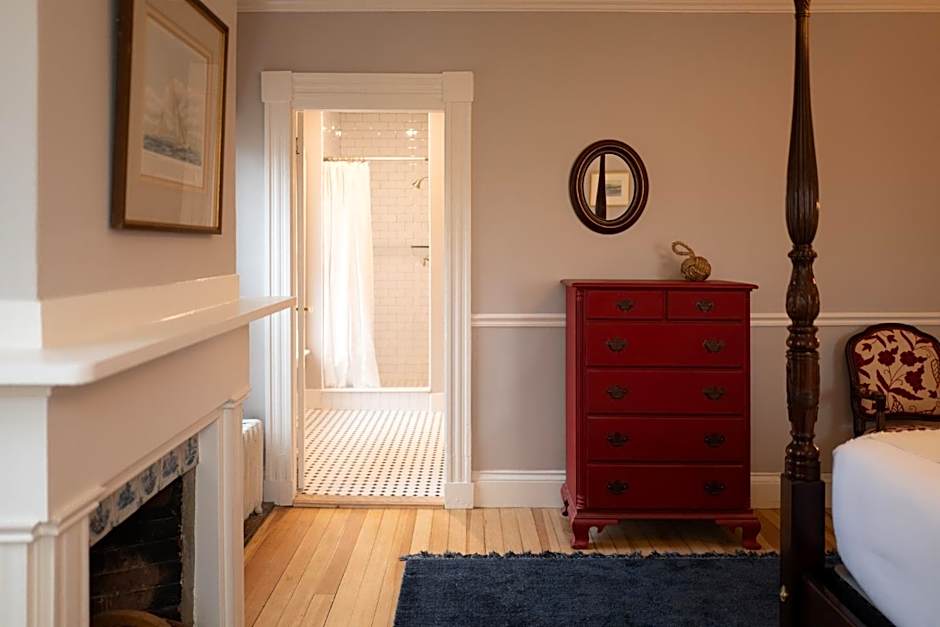 OneSixtyFive, The Inn on Park Row