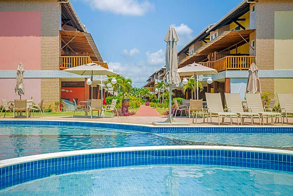 IT84 Wonderful 4-Suite Apartment, Right on the Beach - Itacimirim