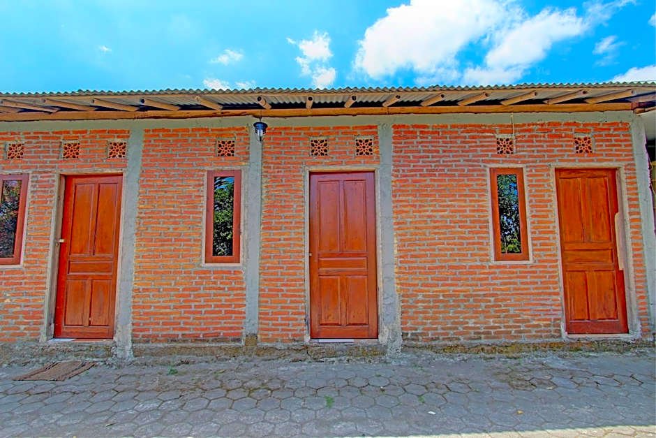 OYO Life 93010 Omah Bareng Syariah Sambisari