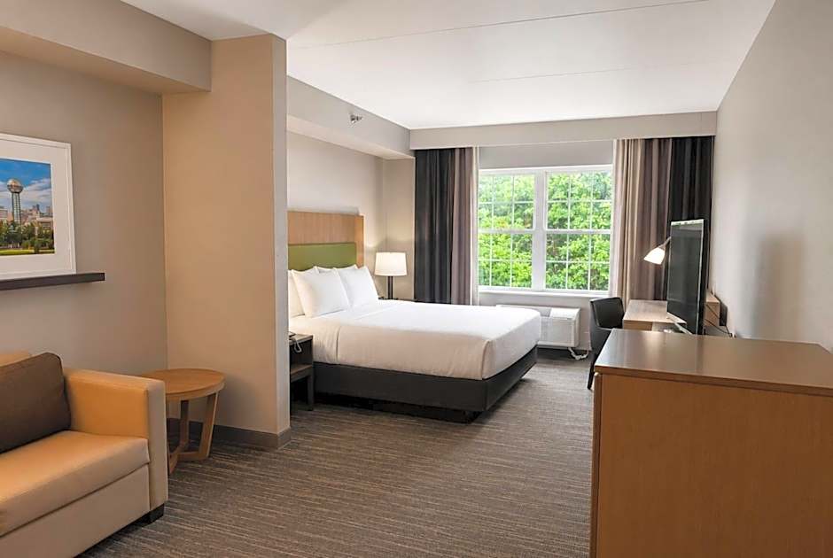 La Quinta Inn & Suites by Wyndam Knoxville West