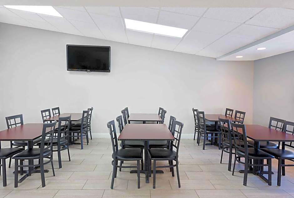 Rodeway Inn Charlotte Airport Area