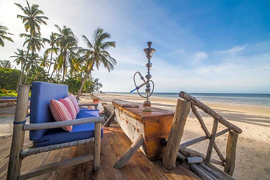 Antonio Beach Tree House Hotel & Spa