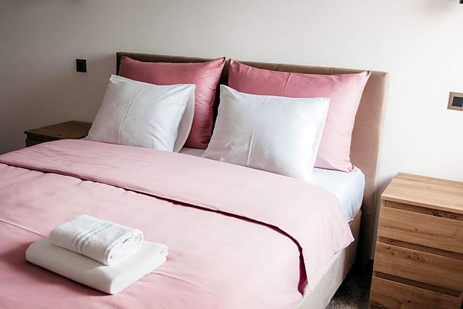 Pansion Mihića dvori