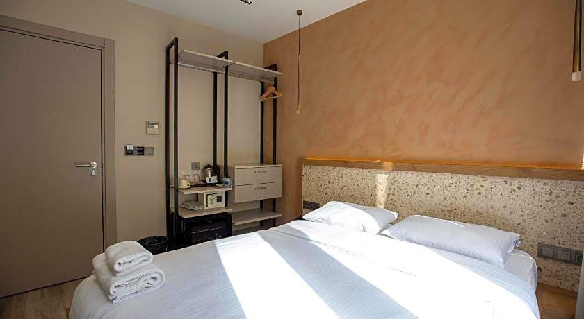 21 Rooms Hotel