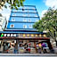 Baowan Hotel (Guangzhou Shangxiajiu Changshou Road Subway Station)