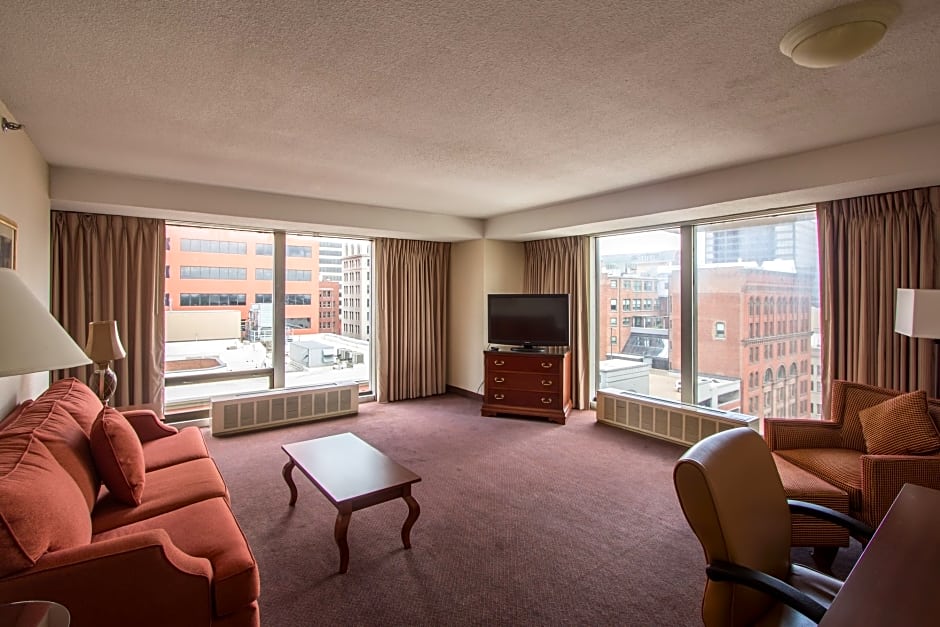 City Place St. Louis - Downtown Hotel