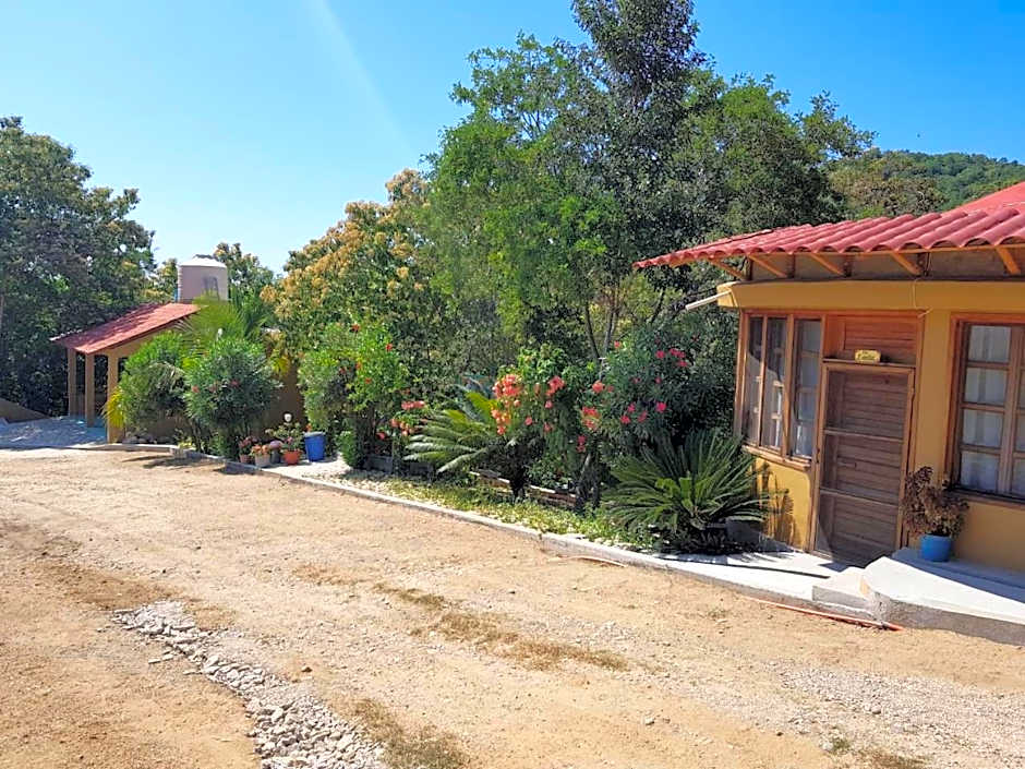El Eden Bungalows